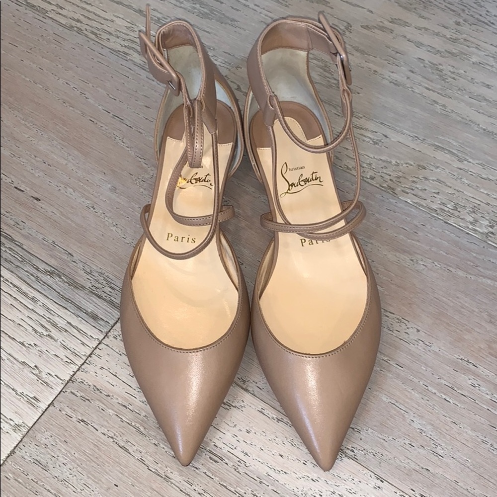 Christian Louboutin nude flats